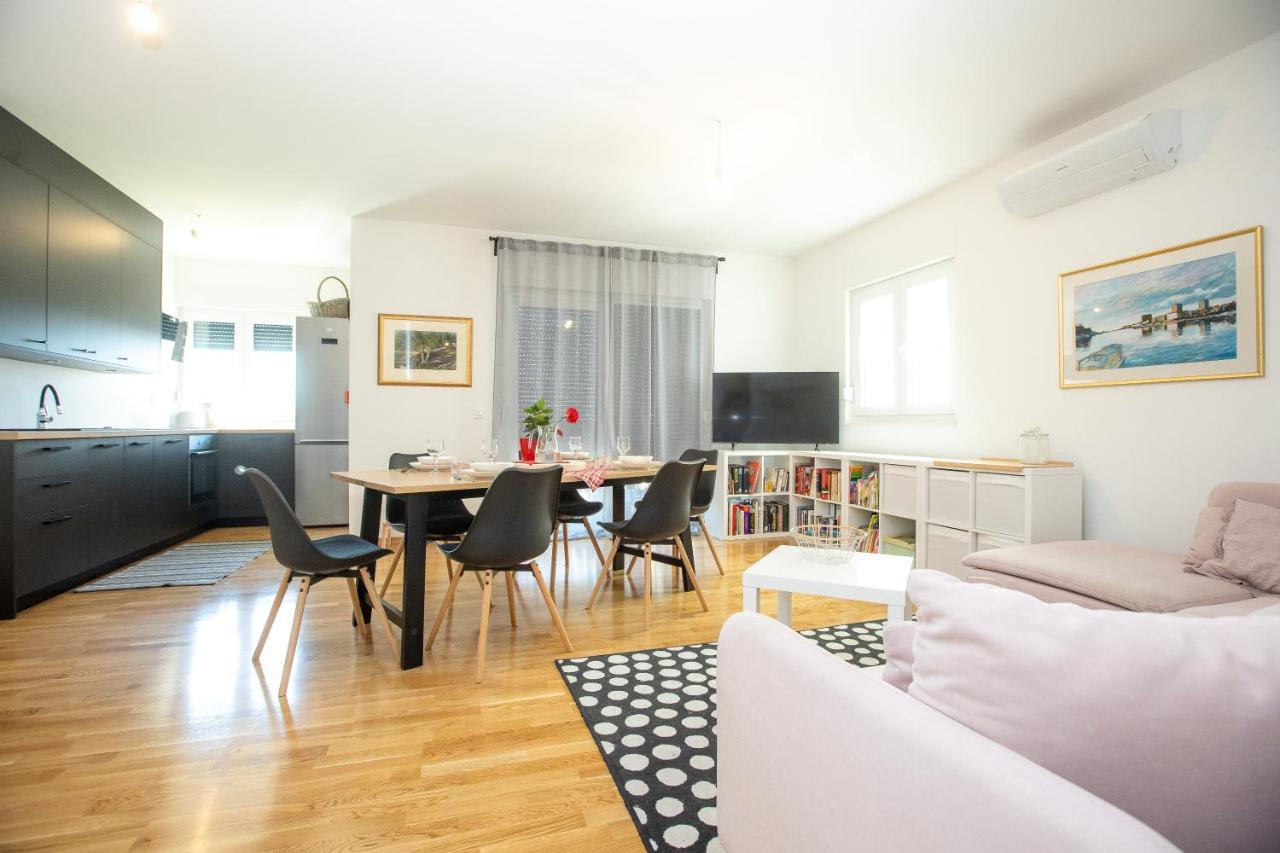 Feel City Near Beach Free Parking With Sea View Zadar Buitenkant foto